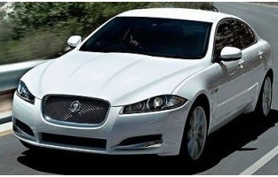 Tappetini in gomma per Jaguar XF (2007-2015)