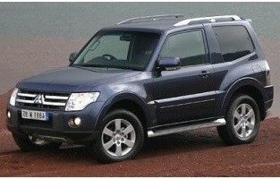 Tappetini in gomma TPE per Mitsubishi Pajero / Montero (2006 - presente)