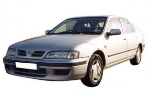 Tappetini Nissan Primera (1996 - 2002) grigi