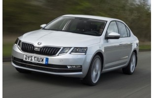 Tappetini in gomma TPE per Skoda Octavia Hatchback (2017 - presente)