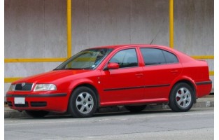 Tappetini Skoda Octavia Hatchback (2000 - 2004) grafite