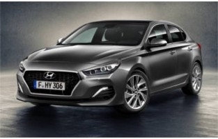 Tappetini Hyundai i30 Fastback (2018 - adesso) personalizzati in base ai tuoi gusti