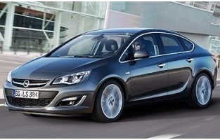 Tappetini Opel Astra J, berlina (2010 - 2016) personalizzati in base ai tuoi gusti