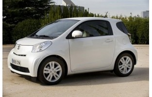 Tappetini Toyota IQ personalizzati in base ai tuoi gusti